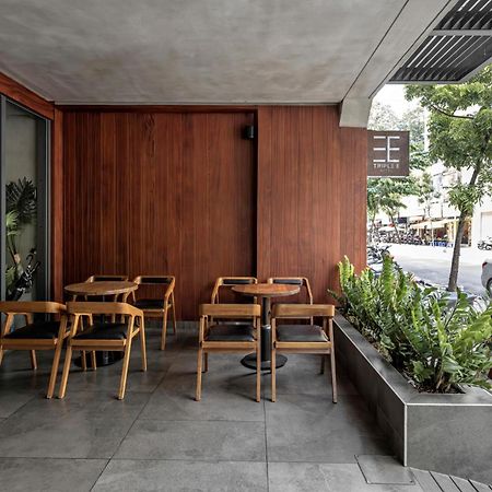 Triple E Hotel Metro Ben Thanh 胡志明市 外观 照片