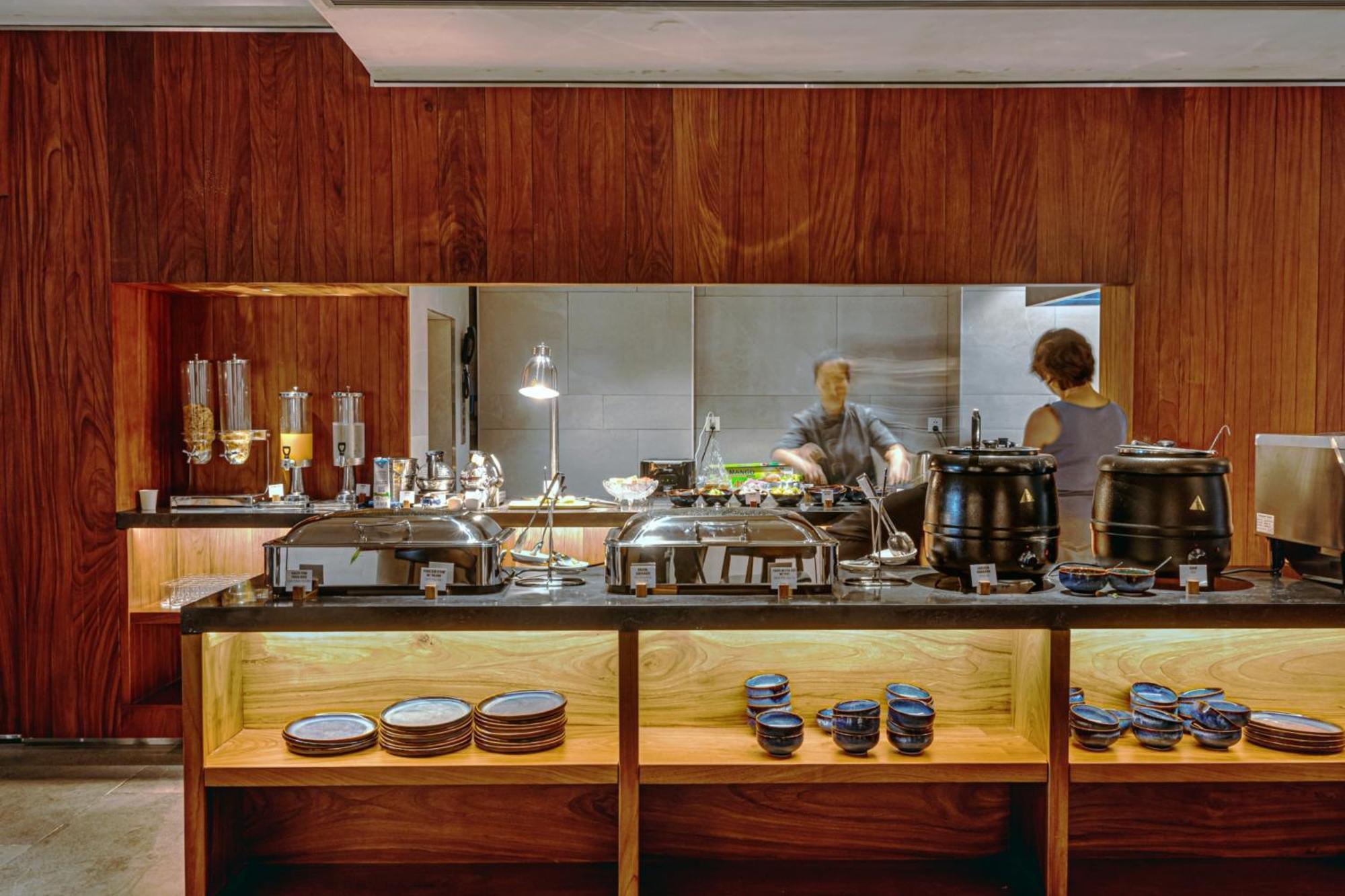 Triple E Hotel Metro Ben Thanh 胡志明市 外观 照片